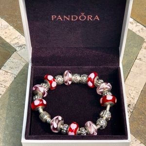 ❤️ Pandora Heart Charmed Themed Bracelet ❤️